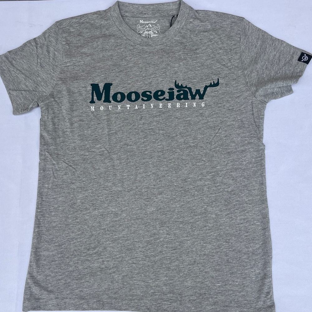 Moosejaw Mountaineering Retro Sunset Logo Graphic T-Shirt Gray NWT